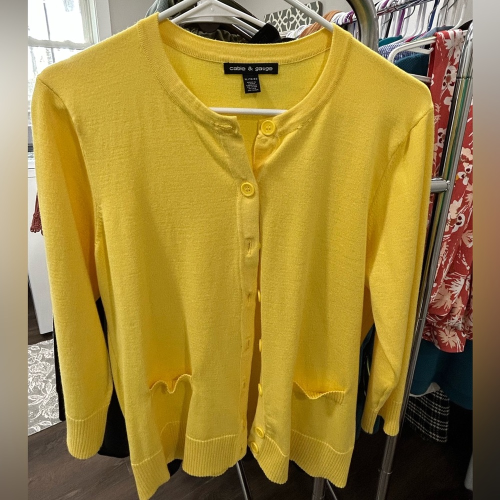 Button-down Cardigan w/ faux pockets